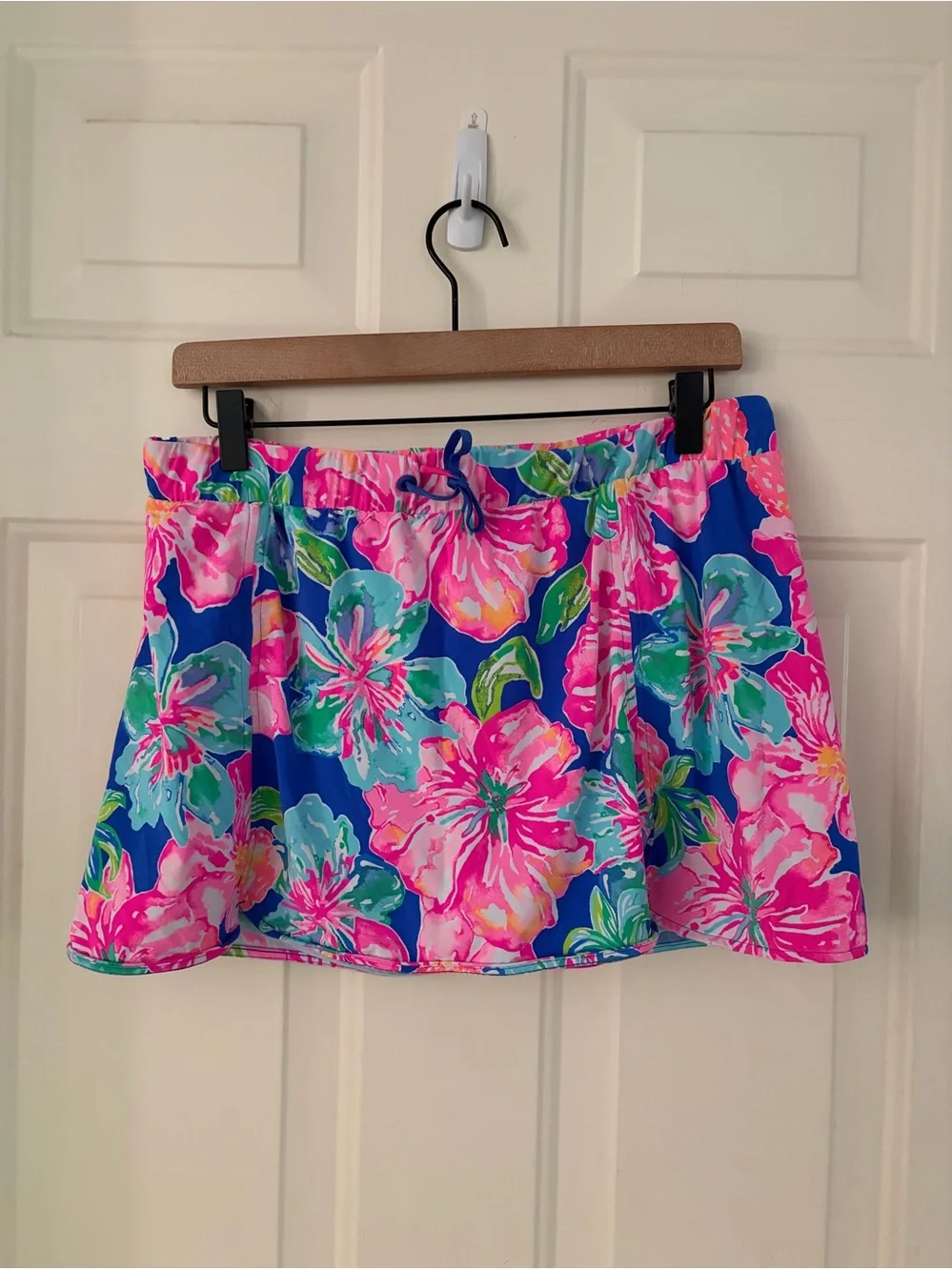 Lilly Pulitzer Luxletic Floral Skort Skirt Pink Blue Green Size Large - Picture 1 of 3